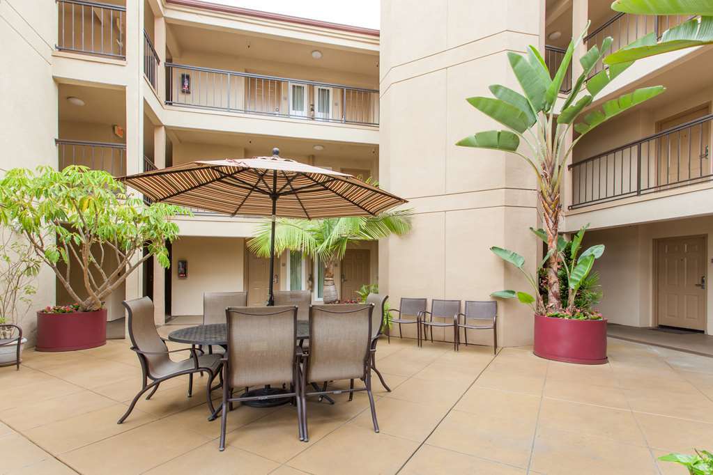 Days Inn By Wyndham Carlsbad Instalações foto